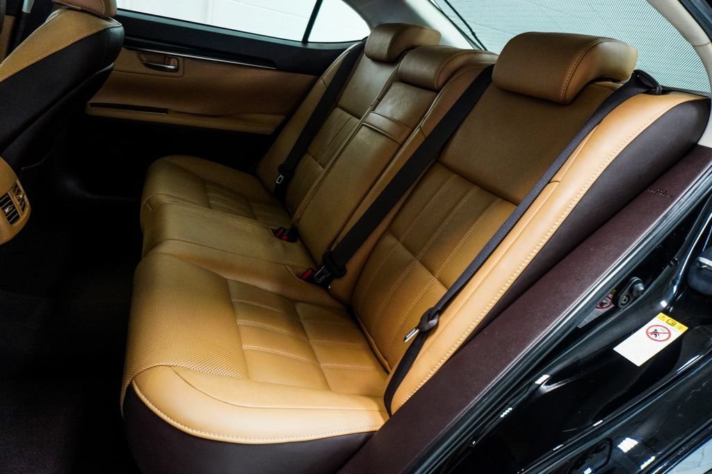 Used 2018 Lexus ES 350 w/ Luxury Package w/Wood Trim FWD image 20