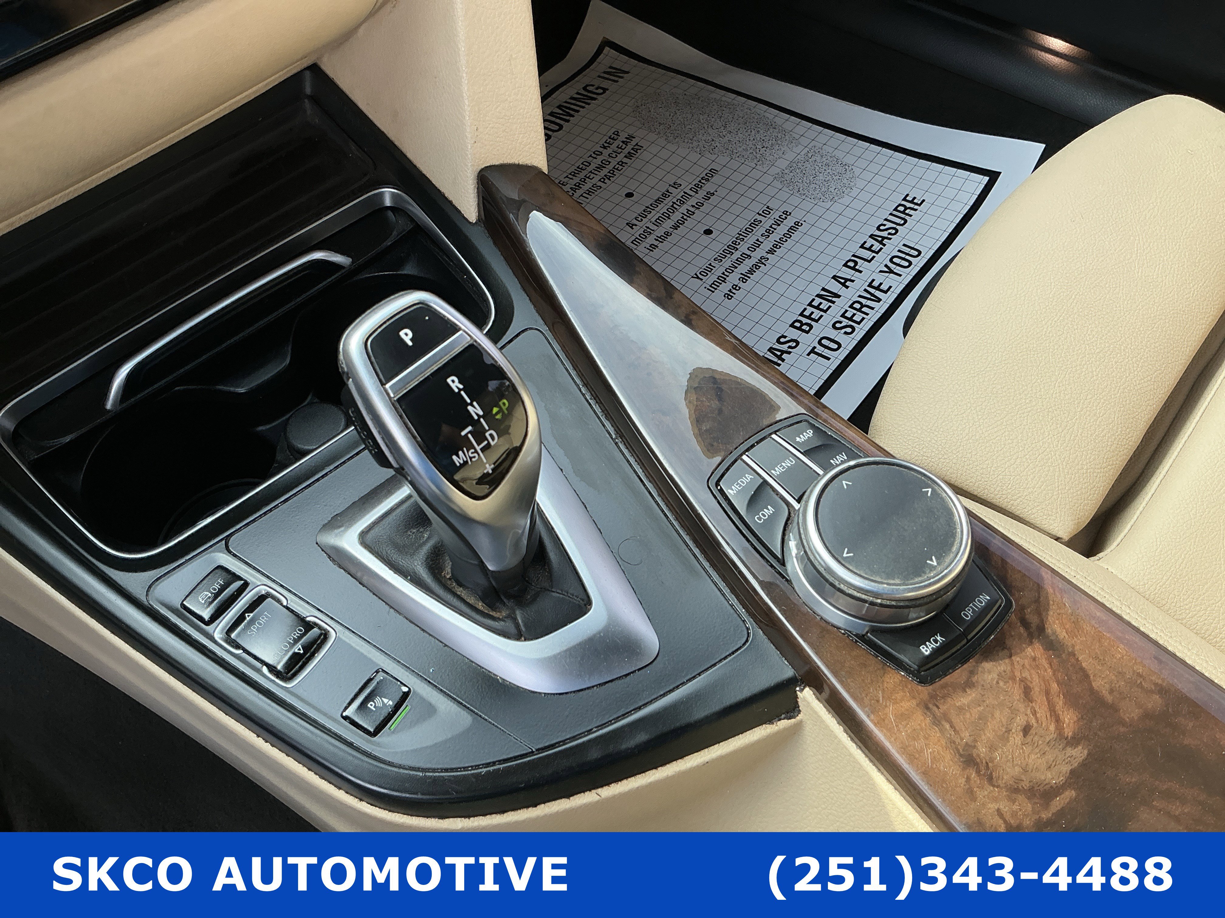 Used 2017 BMW 330i xDrive Sedan w/ Premium Package image 24