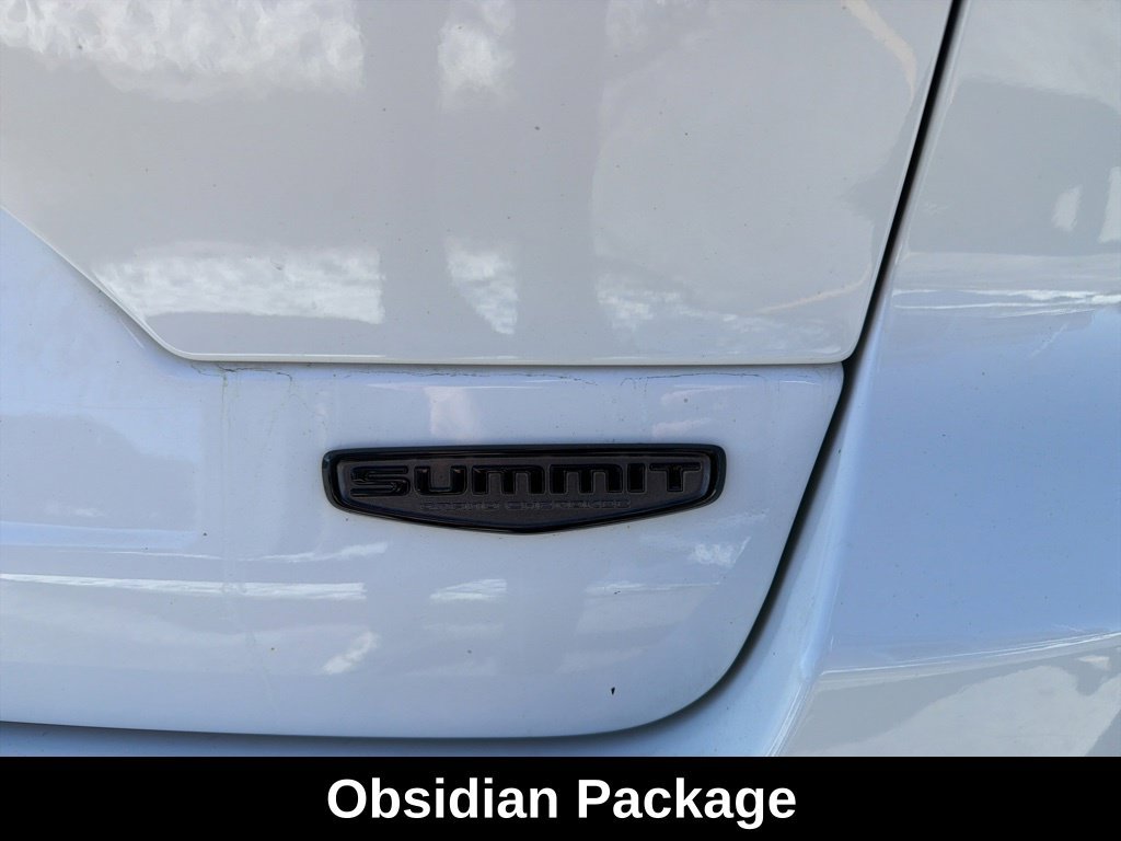 Used 2025 Jeep Grand Cherokee Summit AWD/4WD image 7