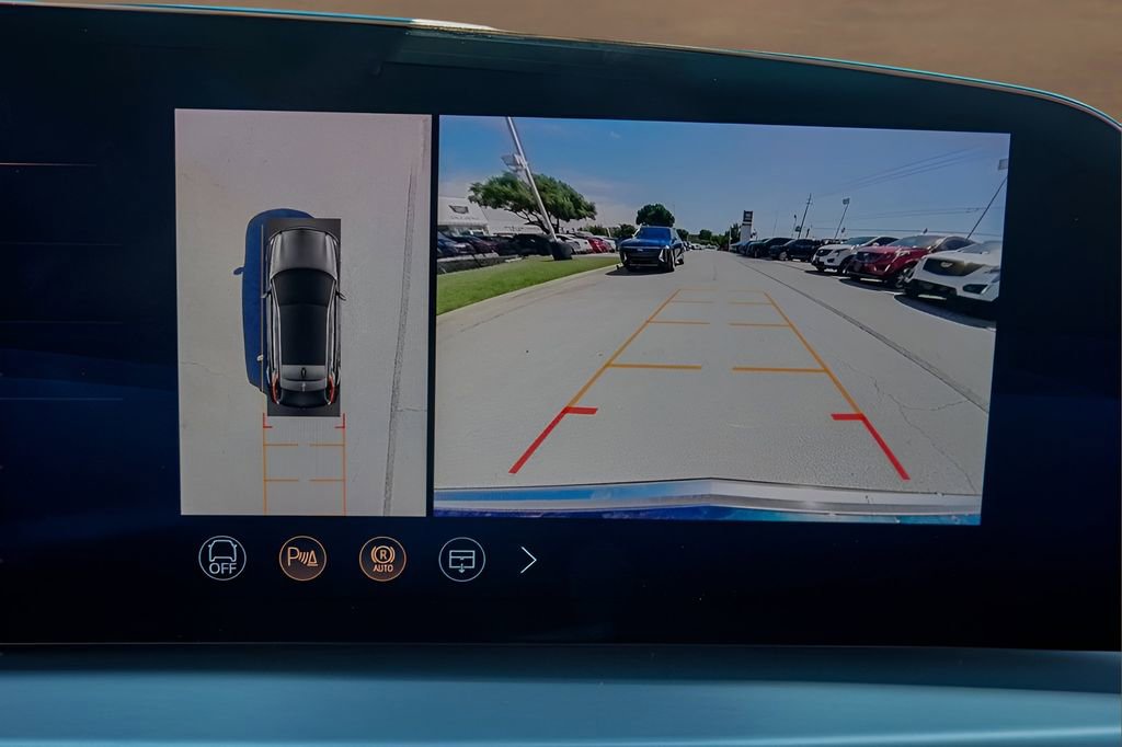 New 2026 Cadillac Lyriq Luxury w/ LPO, Floor Liner Package image 12