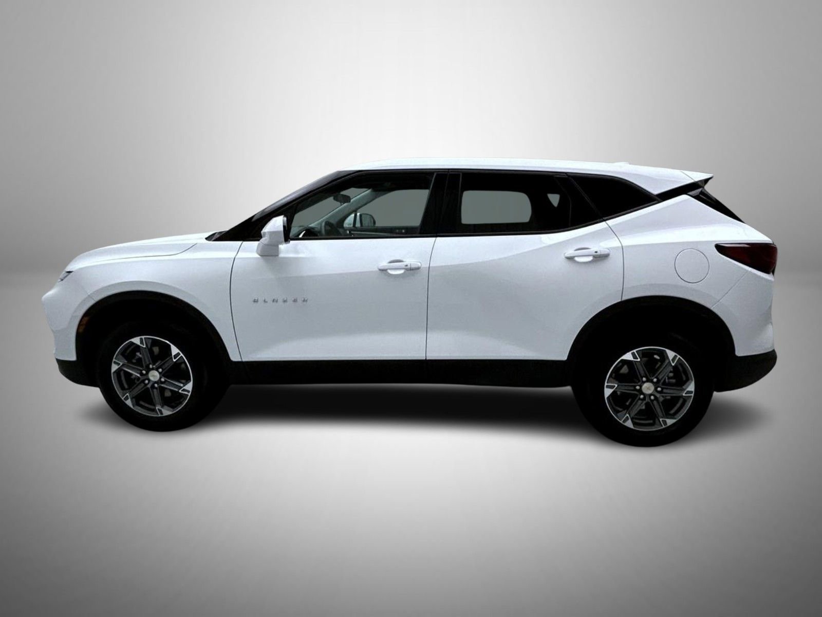 Used 2025 Chevrolet Blazer LT AWD/4WD image 8