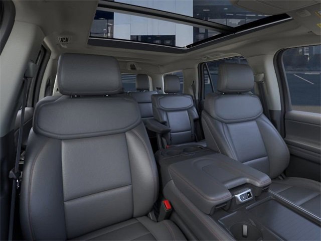 New 2025 Ford Expedition Active image 10