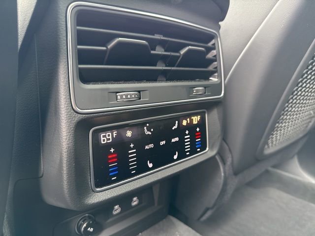 Used 2024 Audi Q8 Premium Plus image 10
