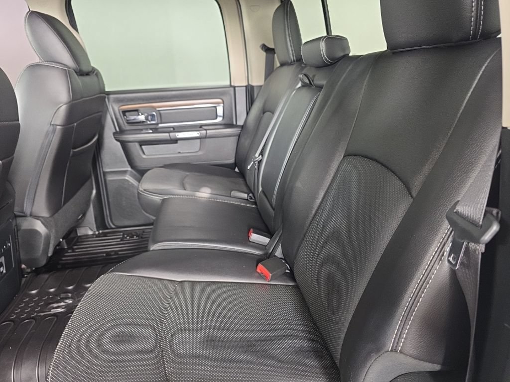 Used 2017 RAM 1500 Laramie w/ Convenience Group AWD/4WD image 29