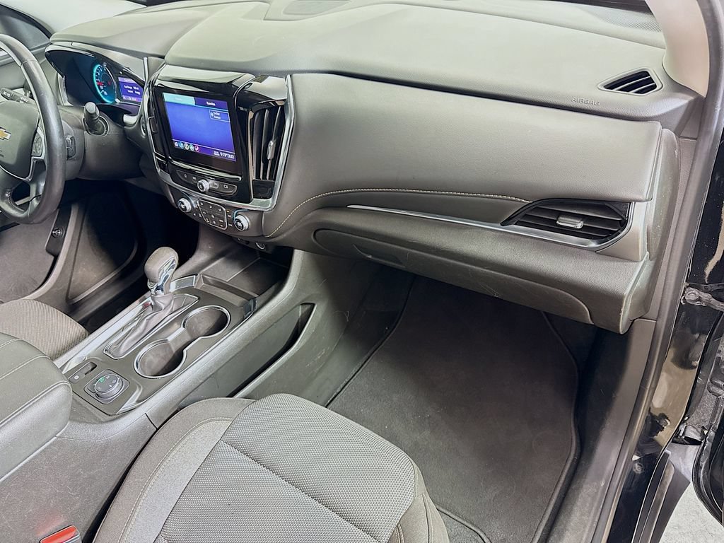 Used 2021 Chevrolet Traverse LT AWD/4WD image 31