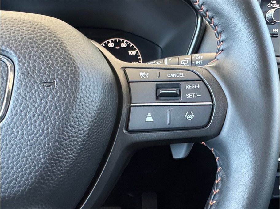 Used 2025 Honda CR-V Sport-L image 16