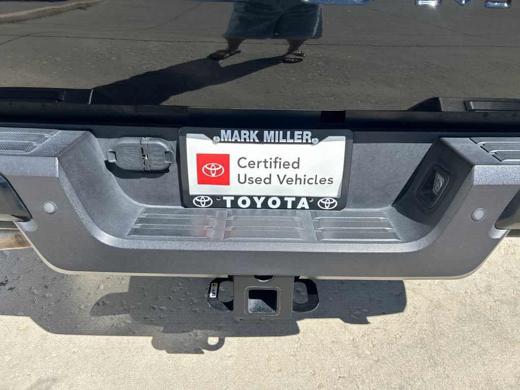 Certified 2025 Toyota Tacoma SR5 AWD/4WD image 29