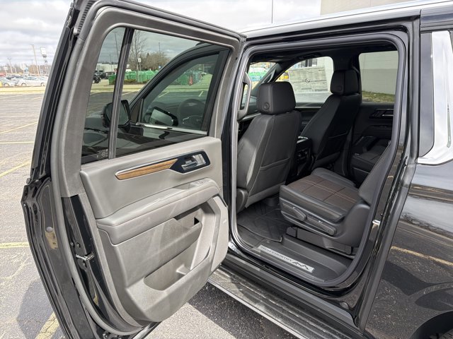 New 2026 Chevrolet Suburban High Country AWD/4WD image 22