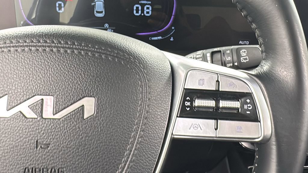 Used 2025 Kia Telluride S image 24