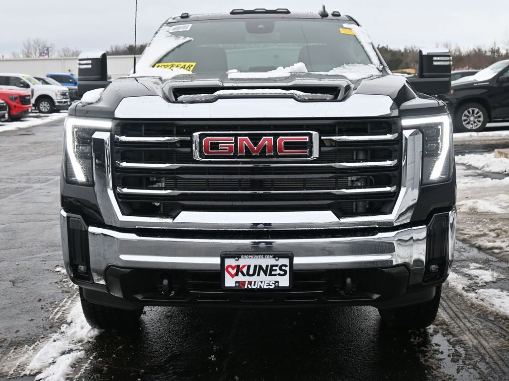 New 2026 GMC Sierra 3500 SLT image 11