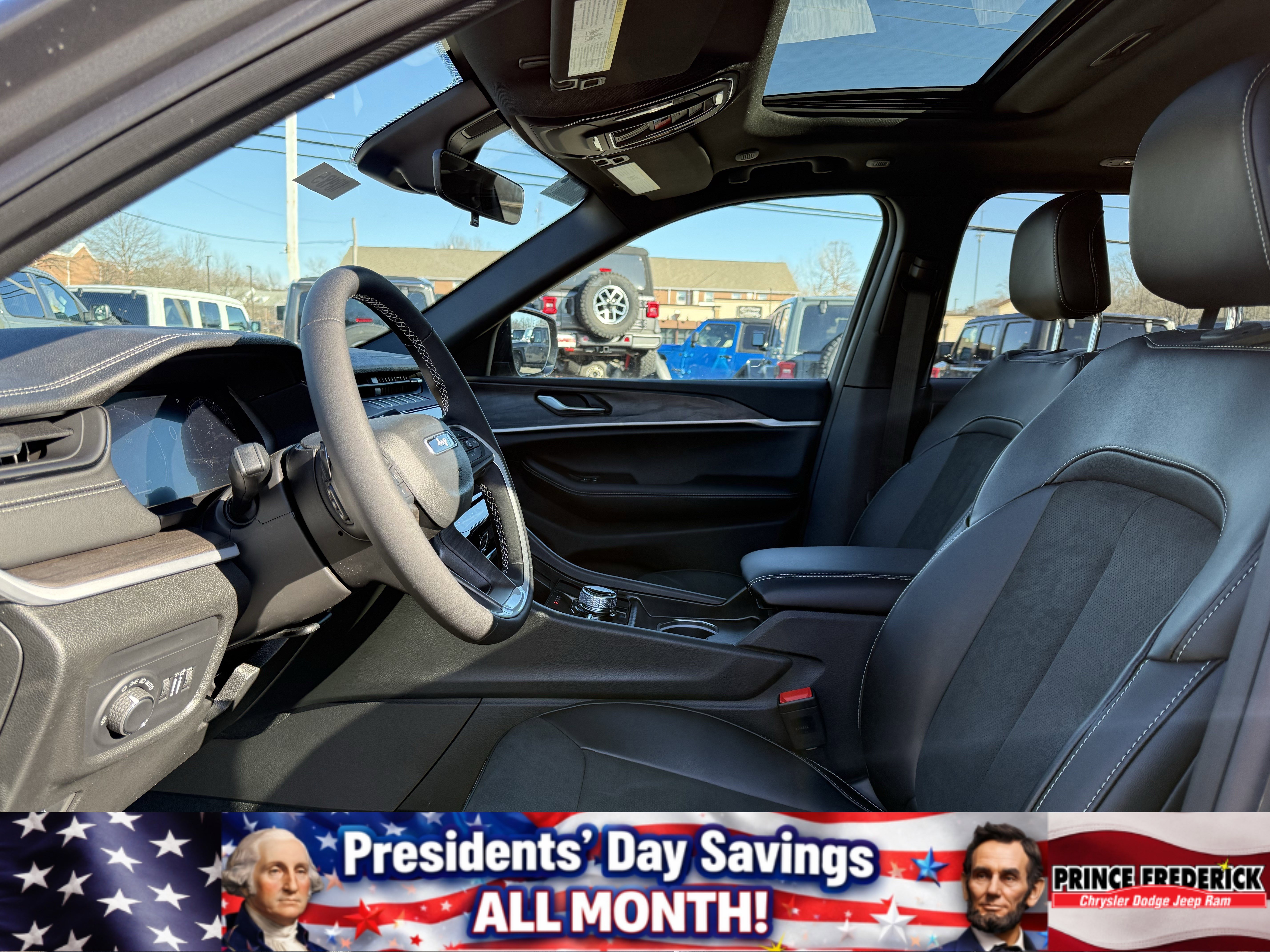 New 2026 Jeep Grand Cherokee Altitude image 10