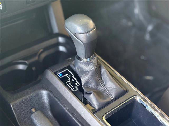 Used 2017 Toyota Tacoma TRD Off-Road w/ Tow Package image 13