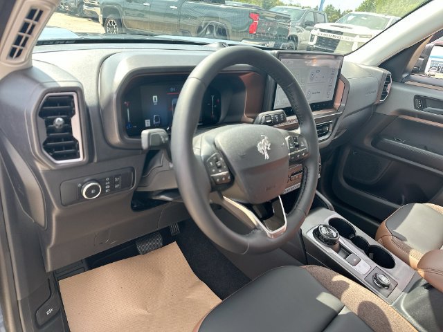 Used 2026 Ford Bronco Sport Outer Banks w/ Outer Banks Tech Package+ AWD/4WD image 14