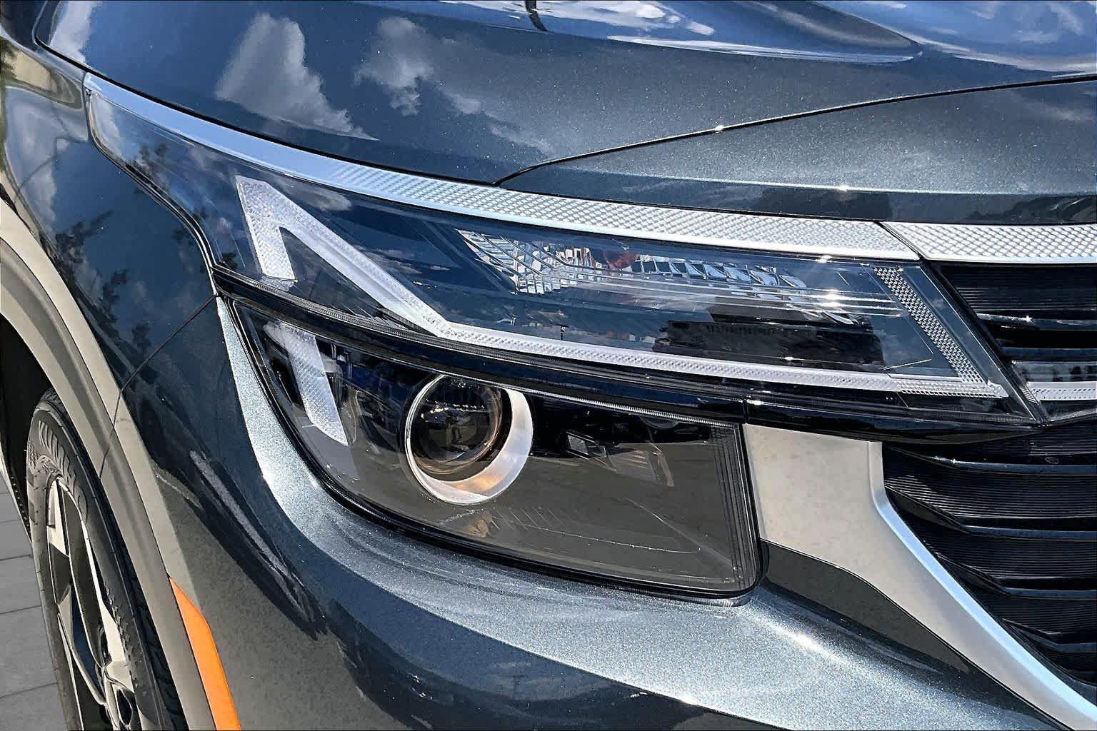 Certified 2024 Kia Seltos EX FWD image 26