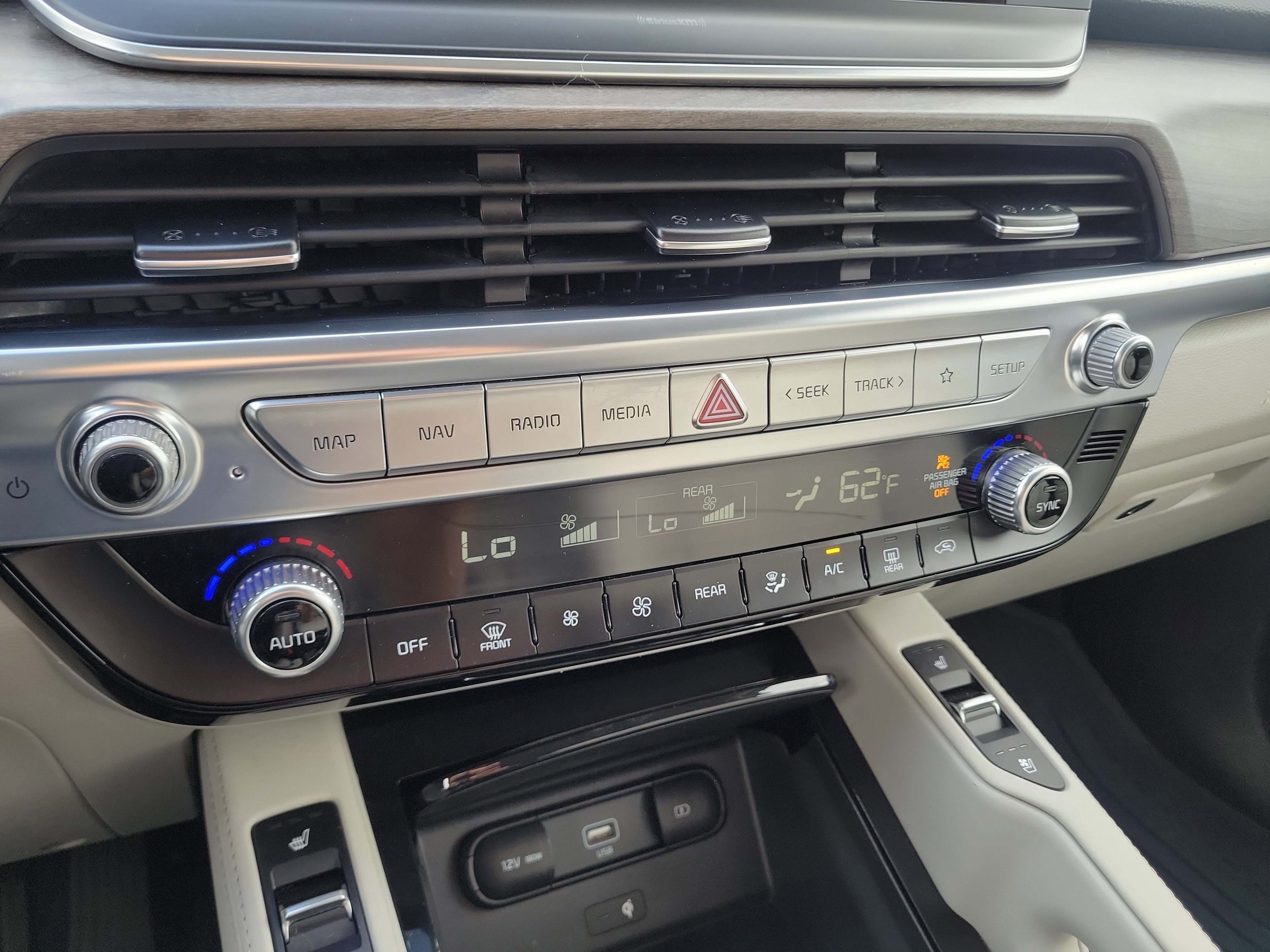 Used 2021 Kia Telluride EX w/ EX Premium Package FWD image 34