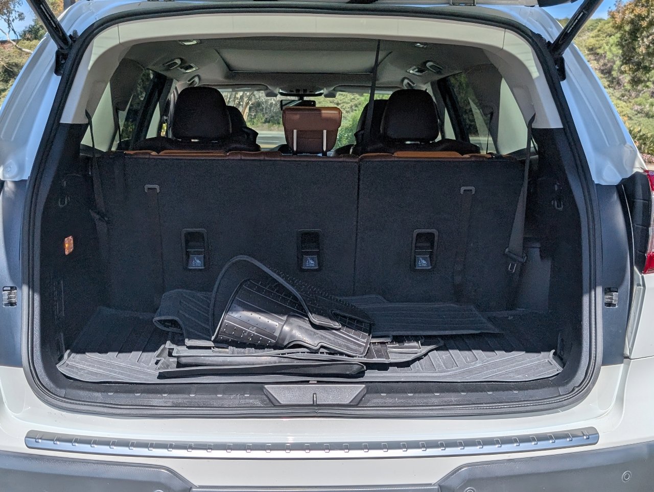 Used 2019 Subaru Ascent Touring w/ Popular Package #2 image 10