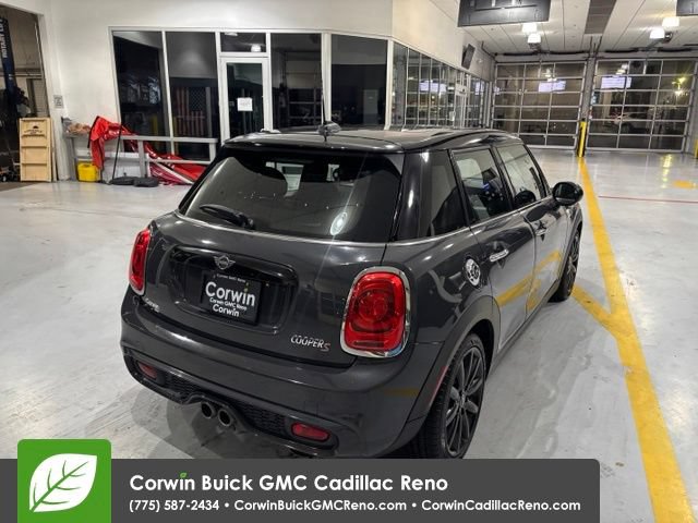 Used 2019 MINI Cooper S w/ Signature Upholstery Package FWD image 8