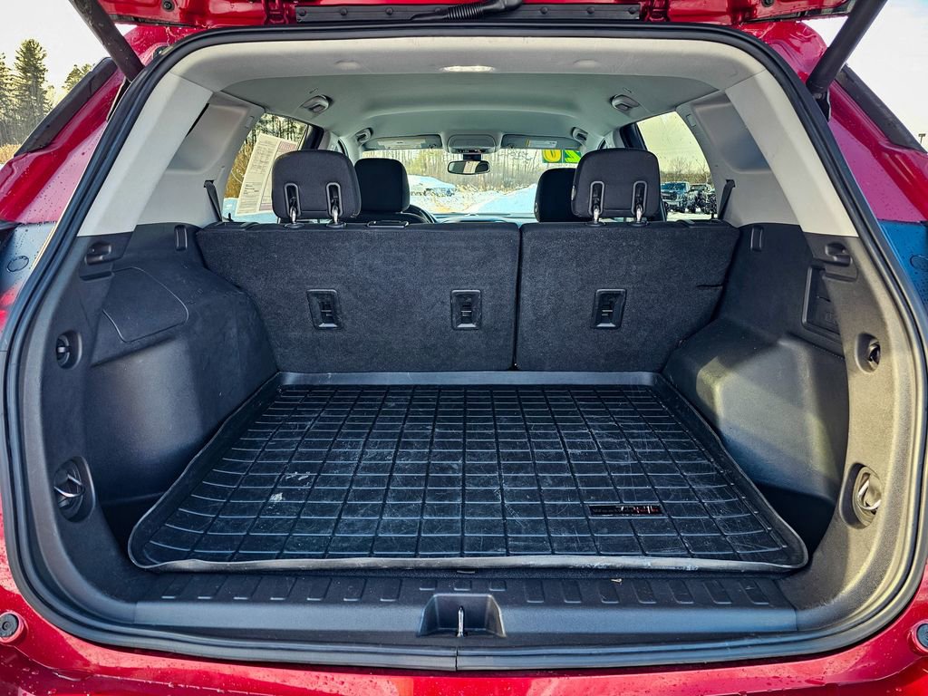 Used 2020 GMC Terrain SLE w/ Driver Convenience Package image 33