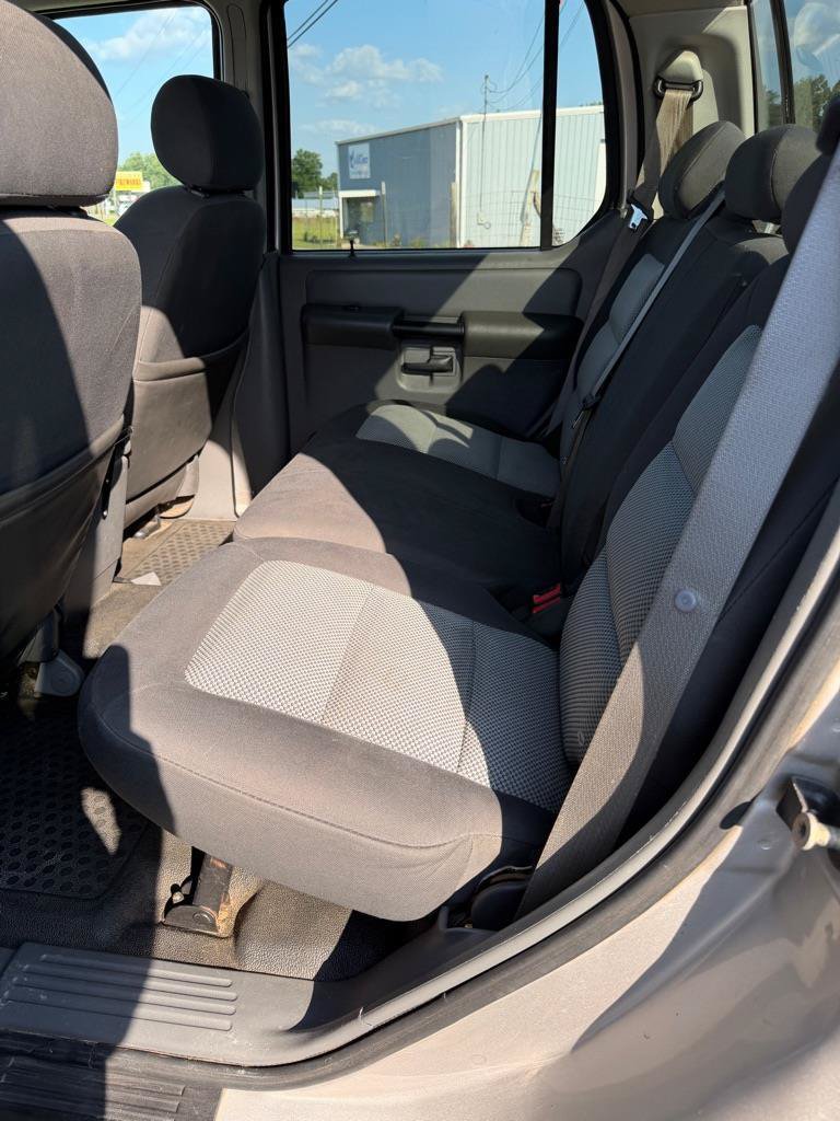 Used 2005 Ford Explorer Sport Trac XLS RWD image 11