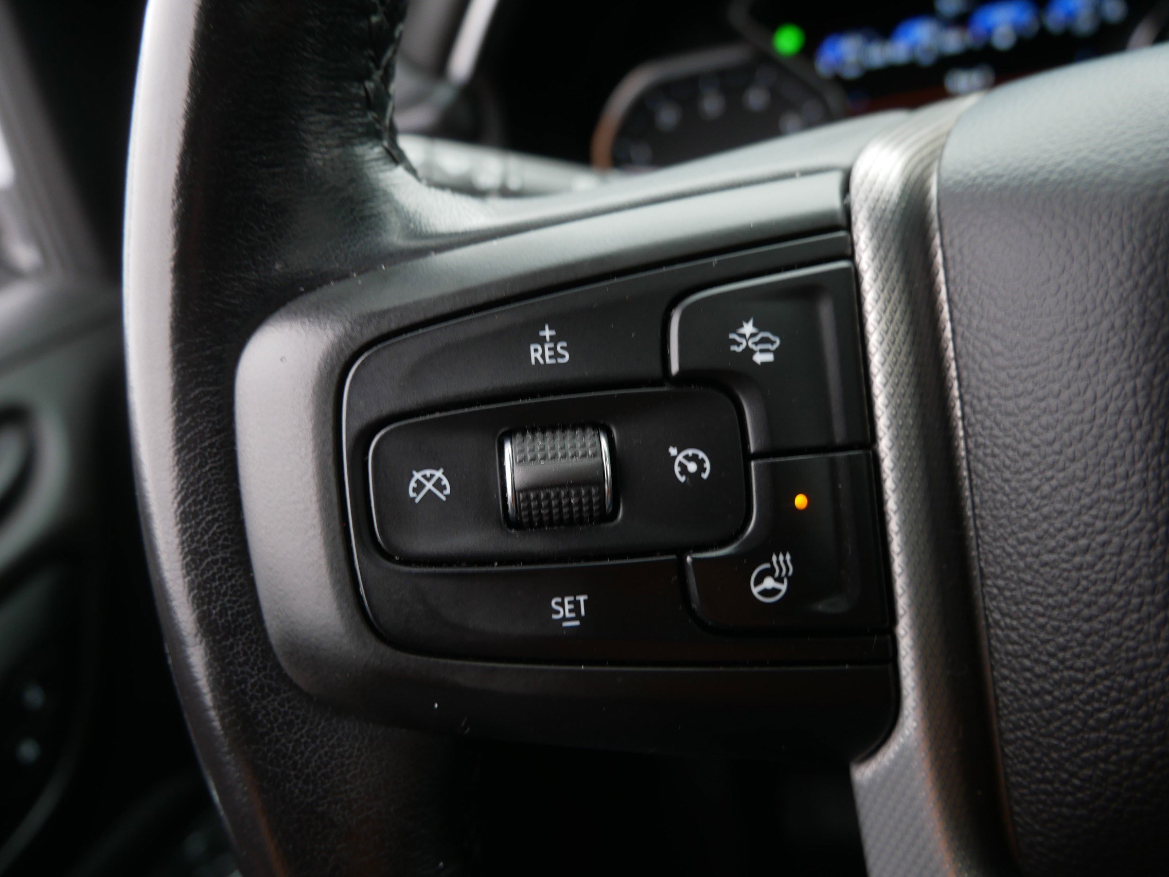 Used 2021 GMC Yukon Denali w/ Denali Premium Package image 28