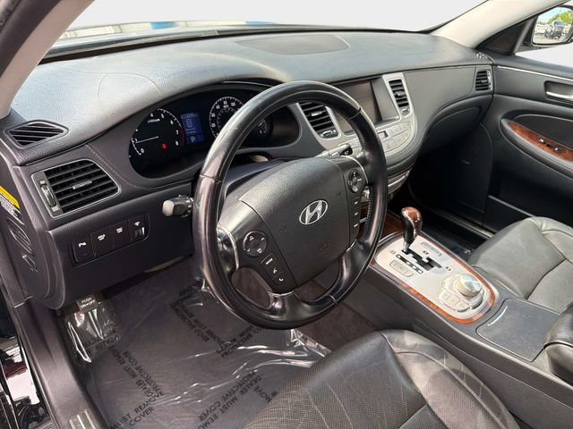 Used 2009 Hyundai Genesis 3.8 w/ Technology Pkg 4 RWD image 21