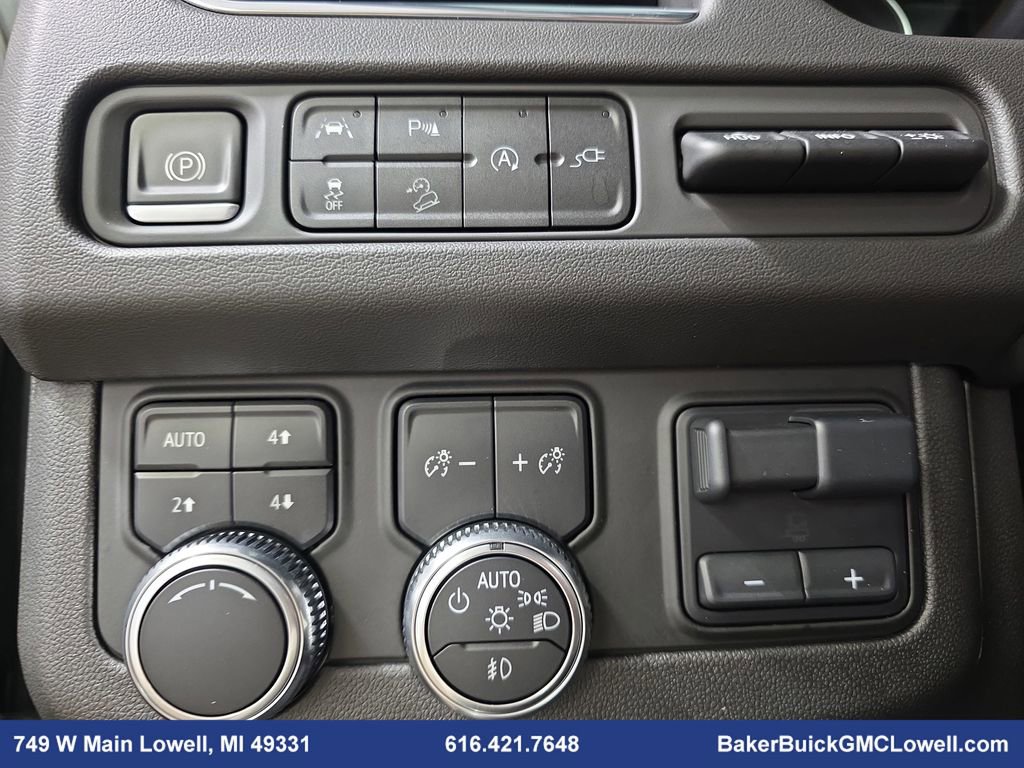 Used 2021 GMC Yukon AT4 w/ Technology Package image 25