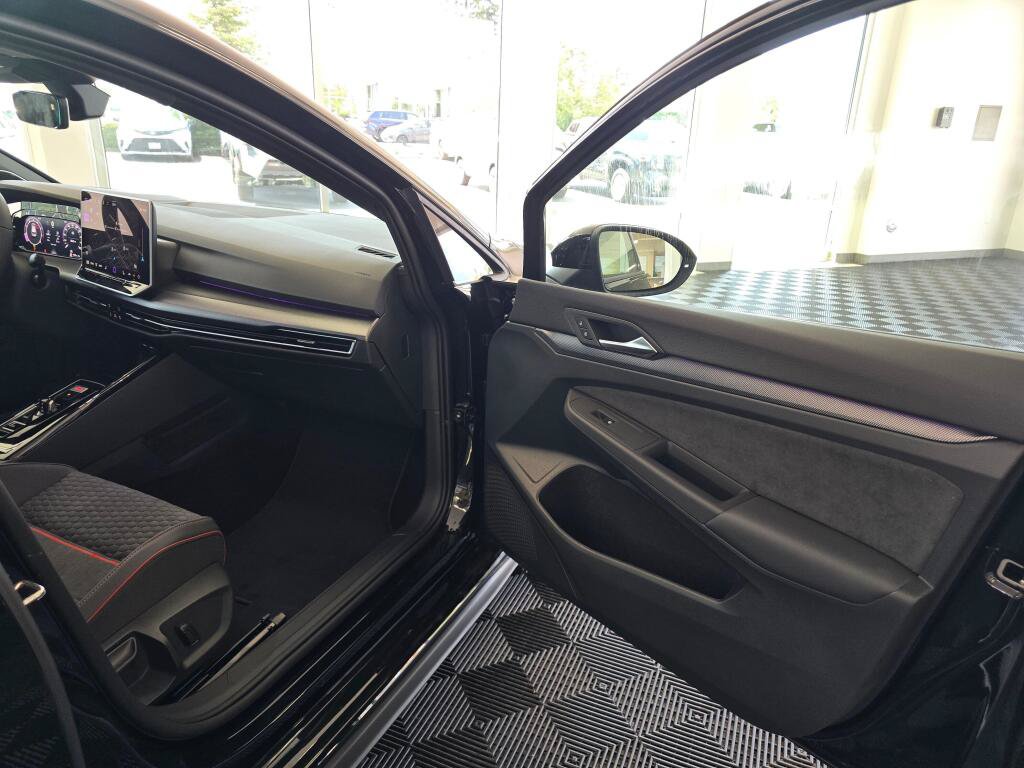 New 2026 Volkswagen GTI SE FWD image 39