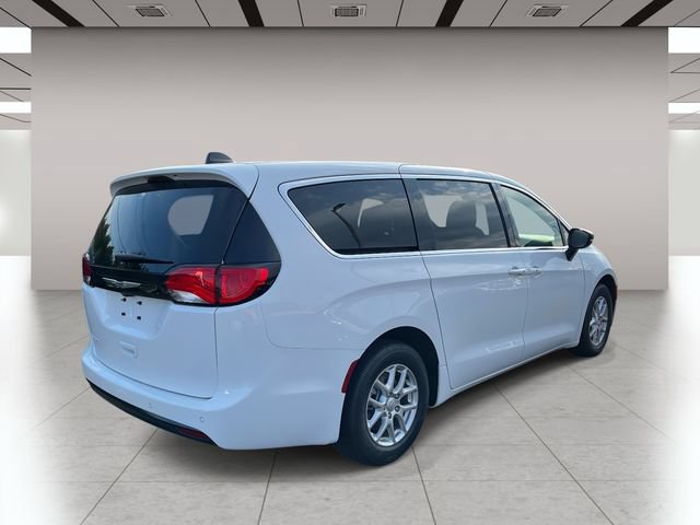 New 2026 Chrysler Voyager LX FWD image 3