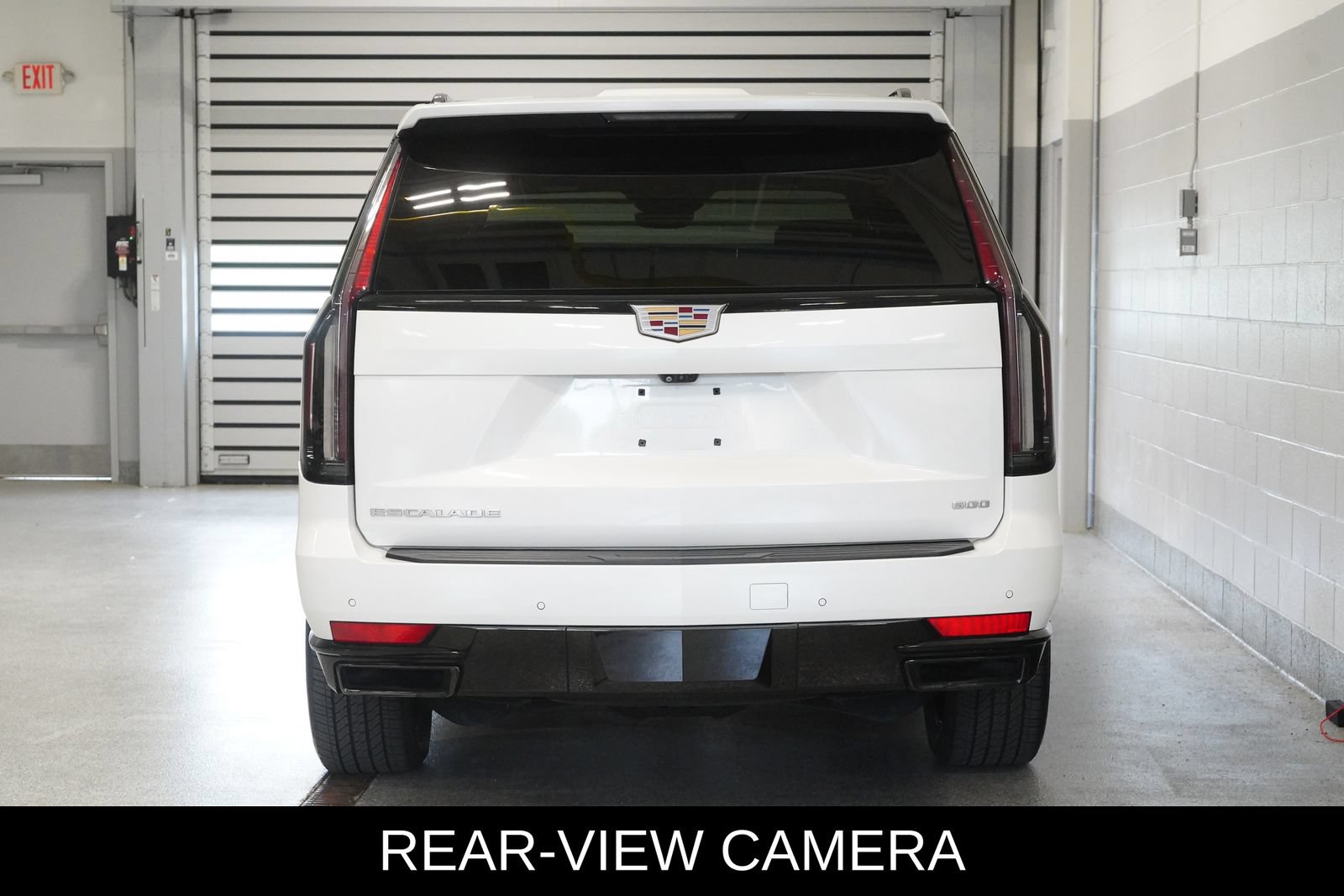 Used 2021 Cadillac Escalade Sport w/ Driver Assist Tech Package AWD/4WD image 5