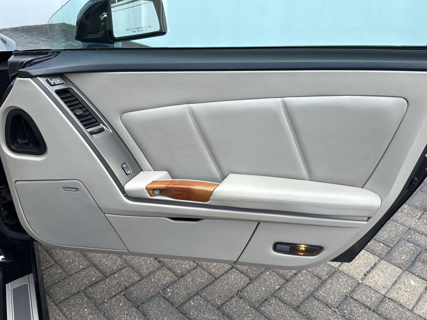 Used 2006 Cadillac XLR RWD image 29