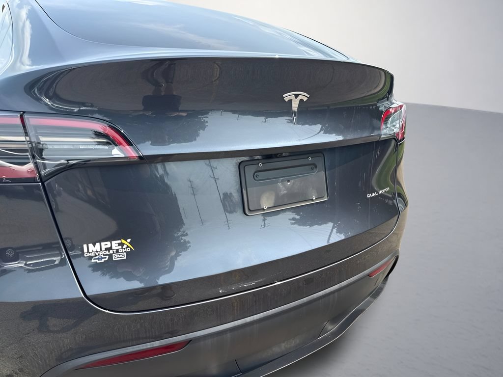 Used 2024 Tesla Model Y Long Range AWD/4WD image 33