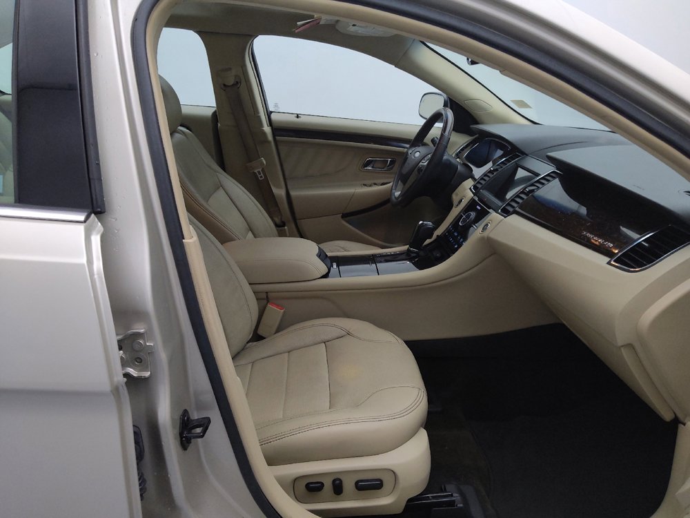 Used 2018 Ford Taurus Limited FWD image 21