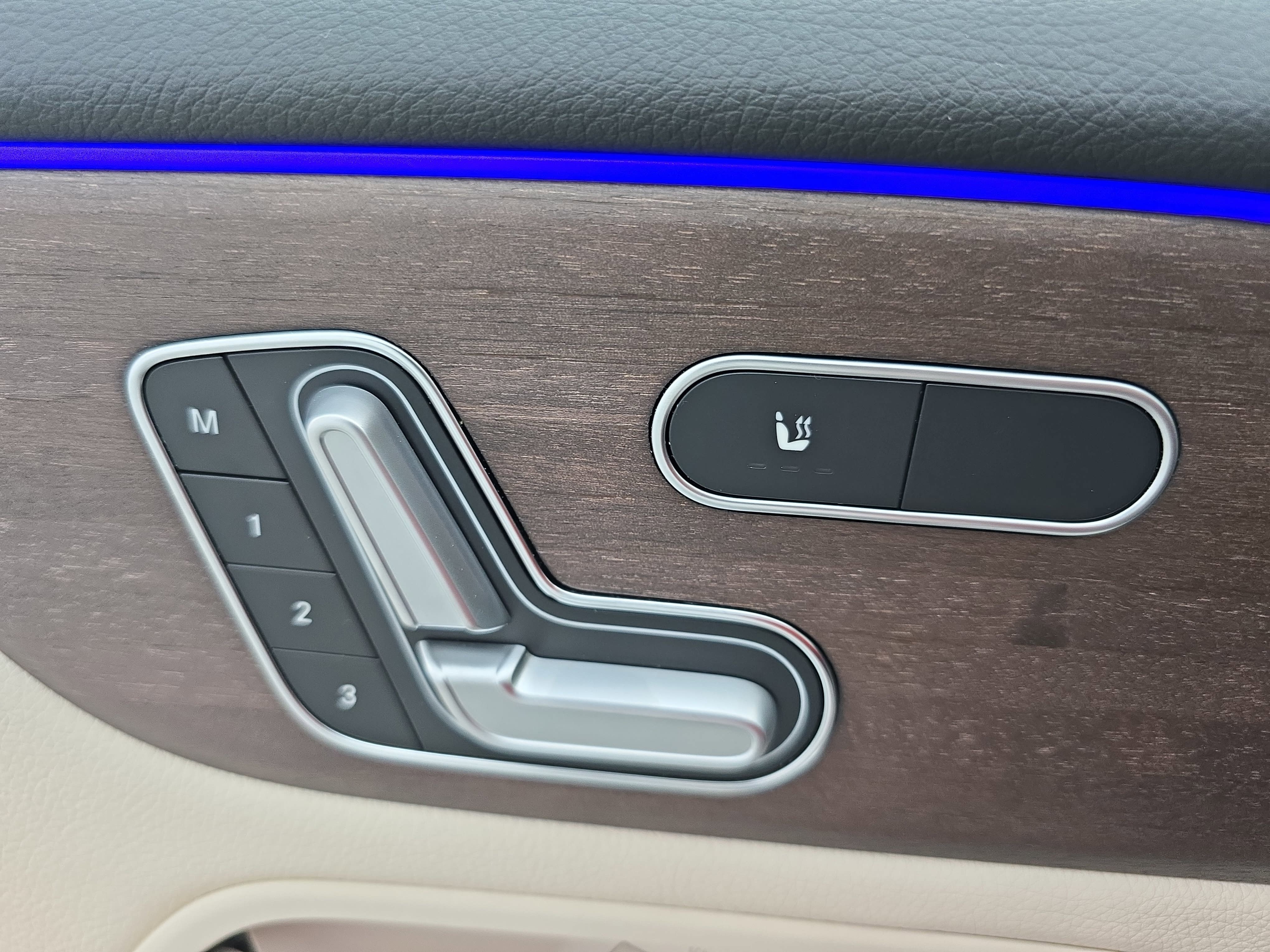Certified 2023 Mercedes-Benz GLB 250 4MATIC image 30