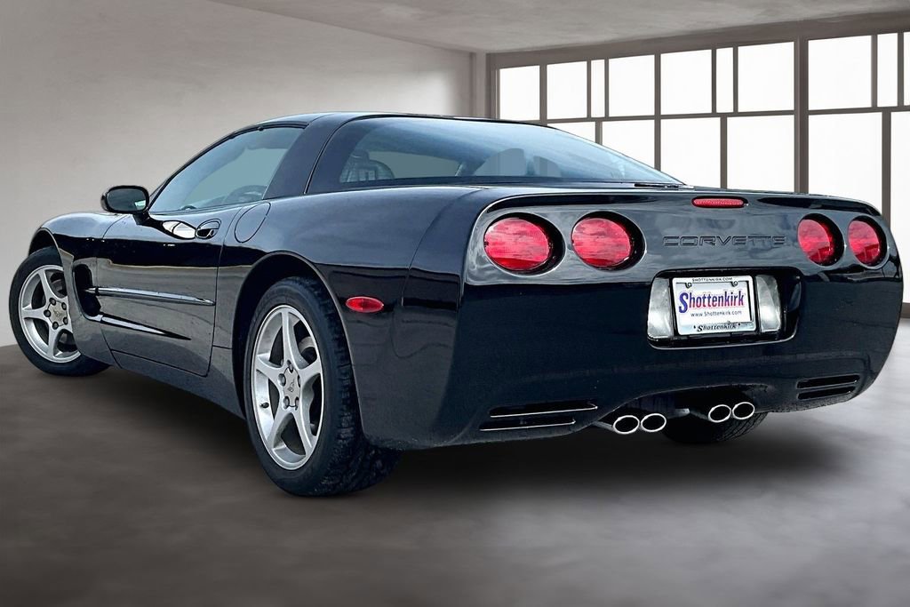 Used 2002 Chevrolet Corvette Base image 4