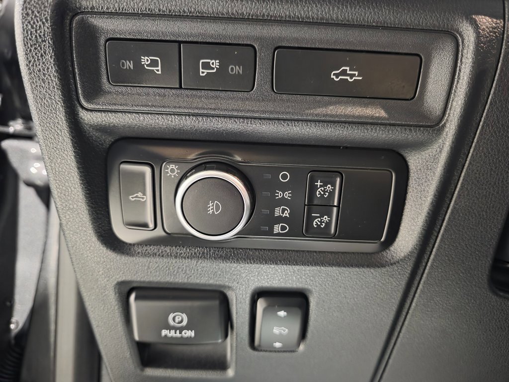 Used 2021 Ford F150 Lariat w/ Equipment Group 502A High image 32