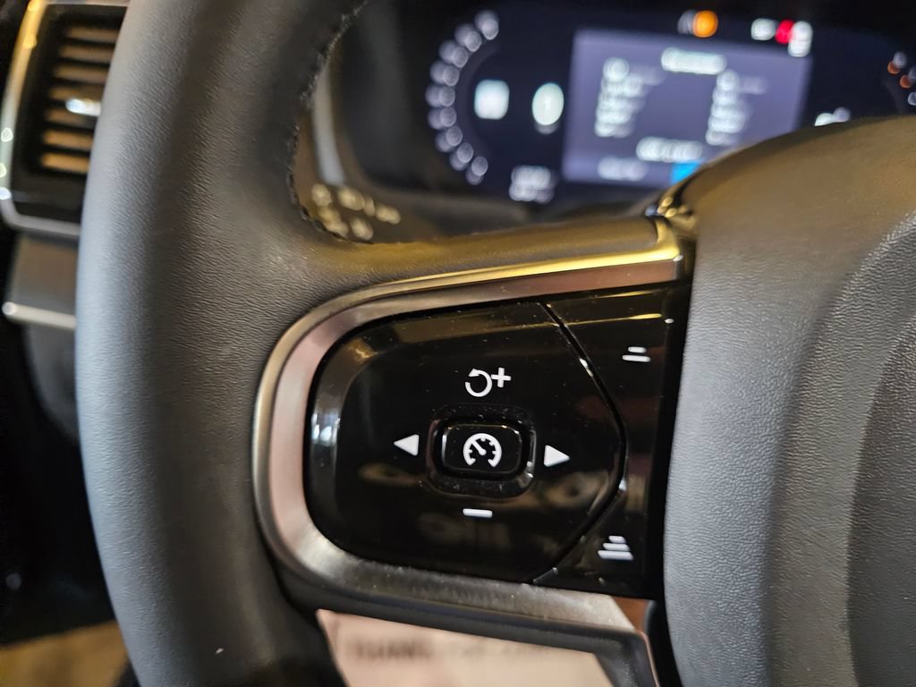 Certified 2024 Volvo XC90 B6 Ultimate AWD/4WD image 20