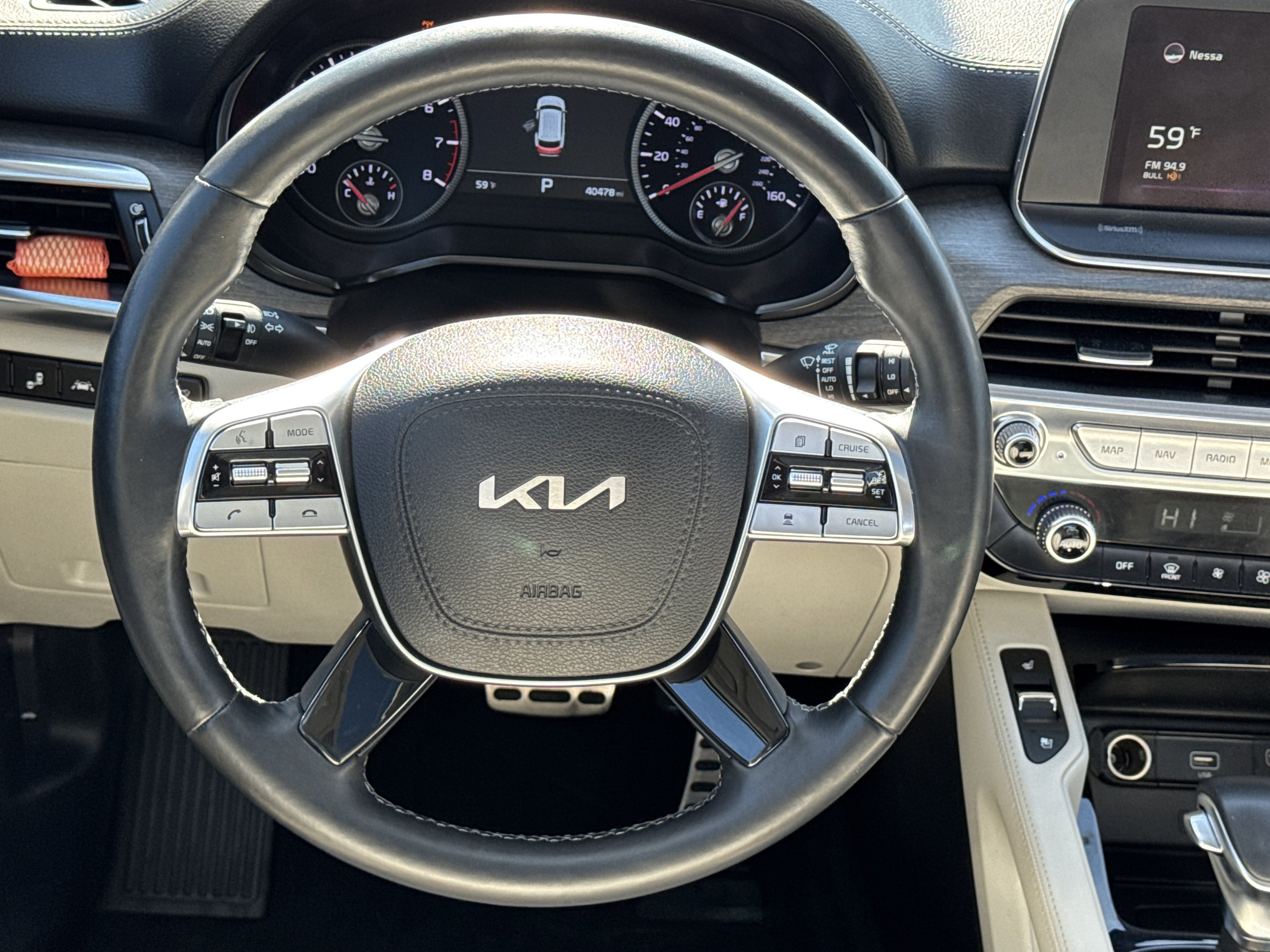 Certified 2022 Kia Telluride SX w/ SX Prestige Package image 24