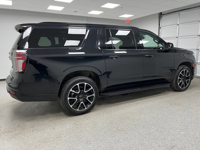 Used 2024 Chevrolet Suburban RST AWD/4WD image 10