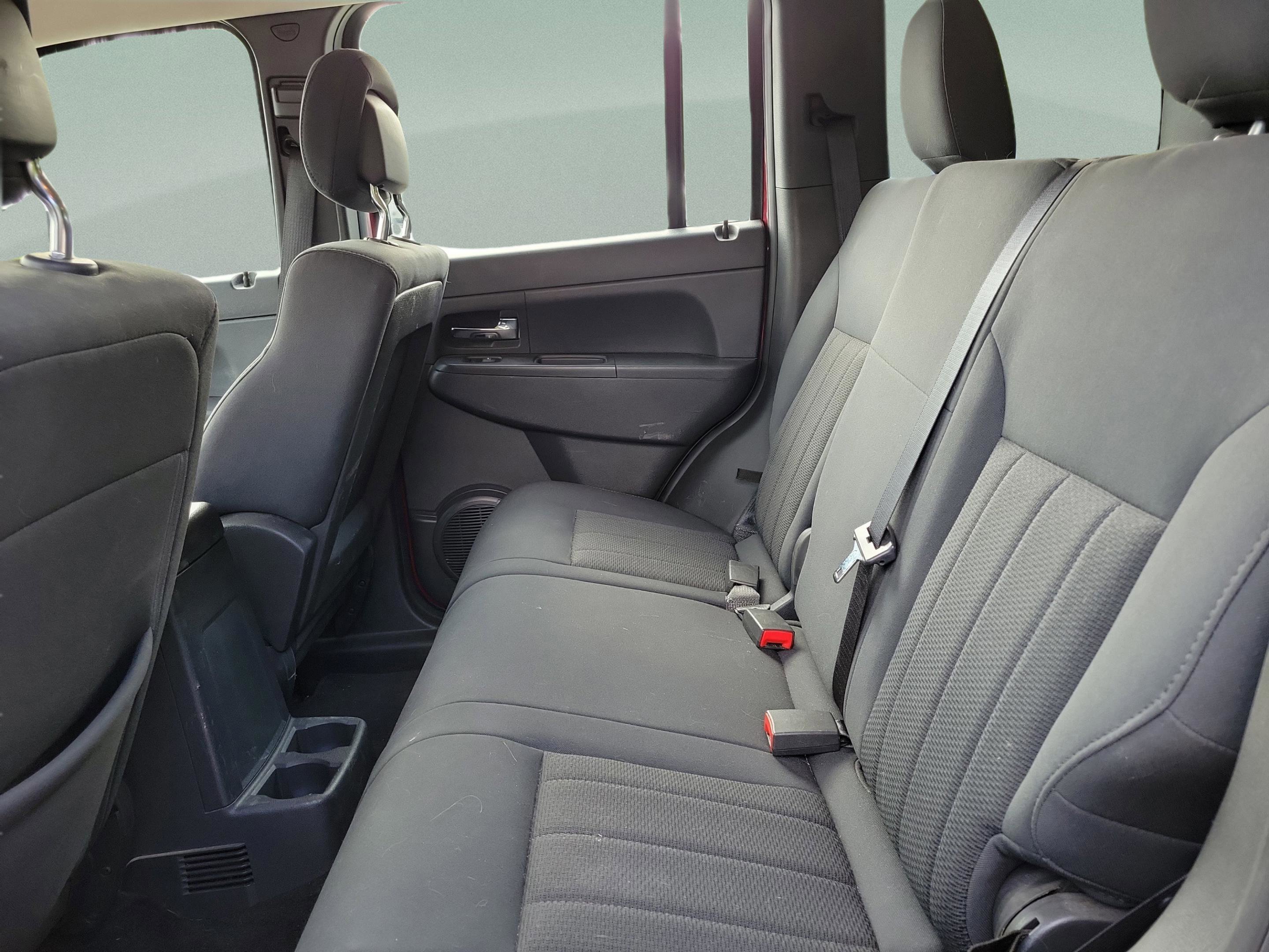 Used 2012 Jeep Liberty Sport AWD/4WD image 9