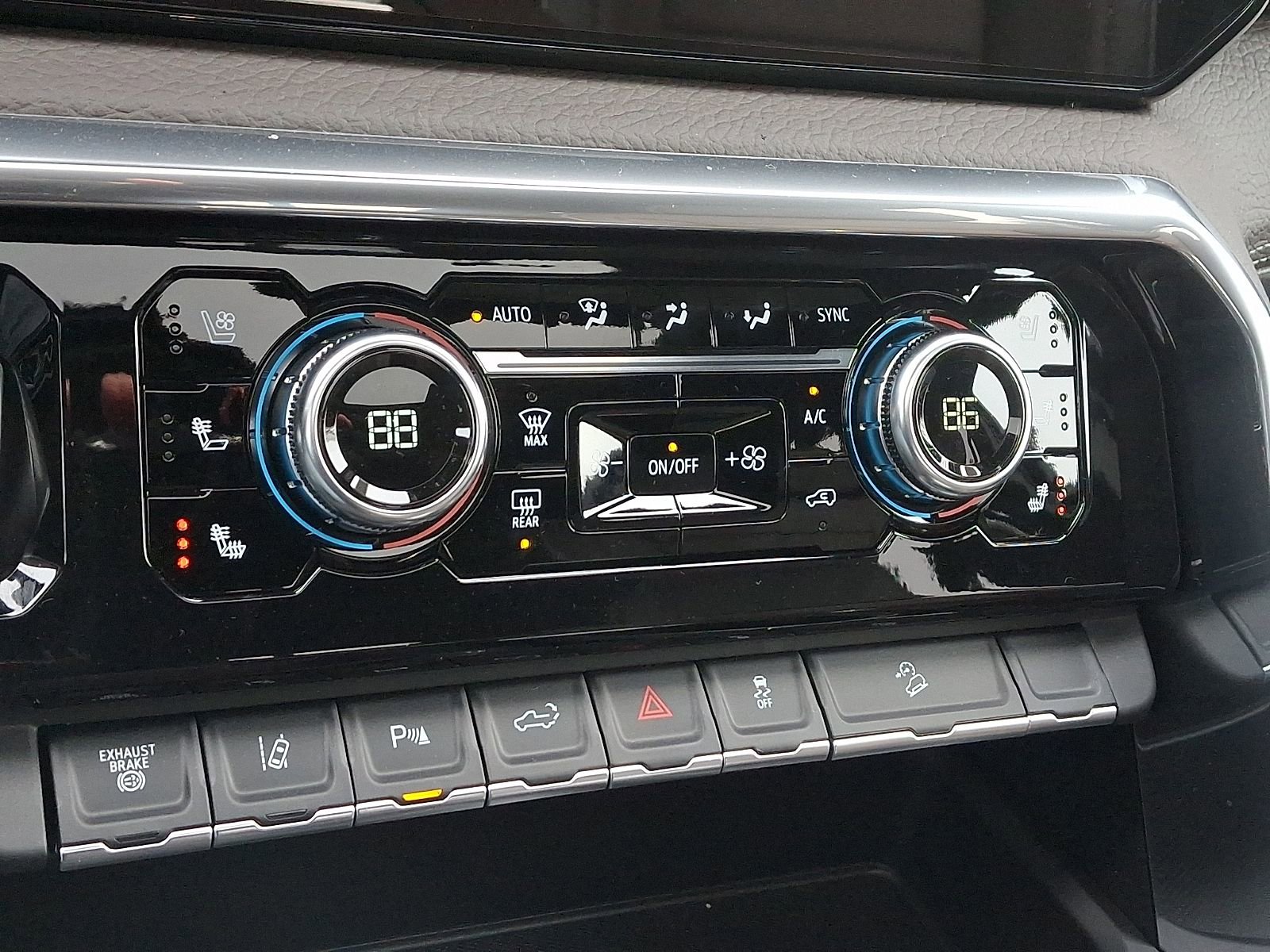 New 2026 GMC Sierra 2500 Denali w/ Denali Reserve Package image 16