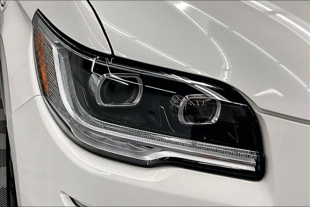 Used 2024 Lincoln Navigator Reserve w/ Monochromatic Package image 35