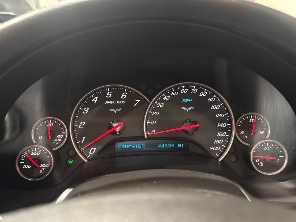 Used 2011 Chevrolet Corvette Grand Sport w/ Preferred Equipment Group image 11