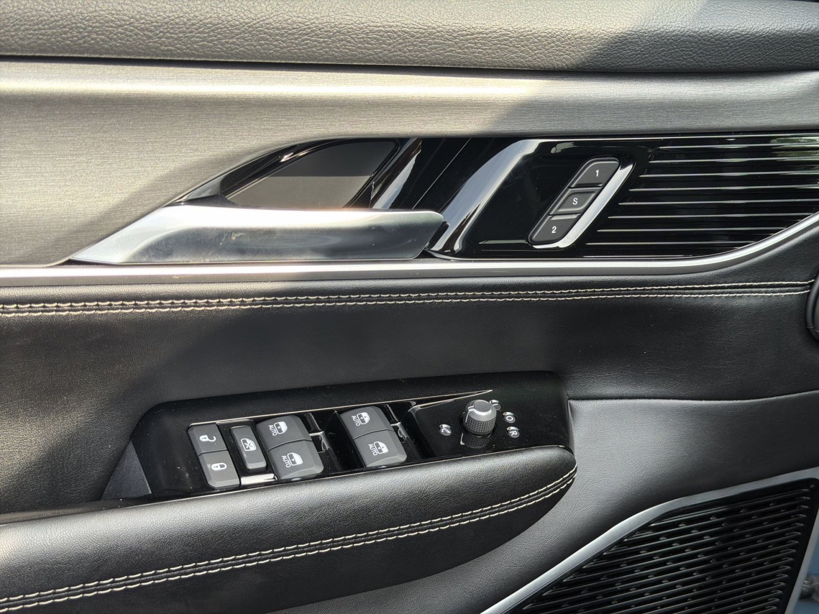 New 2026 Jeep Grand Wagoneer Limited AWD/4WD image 15
