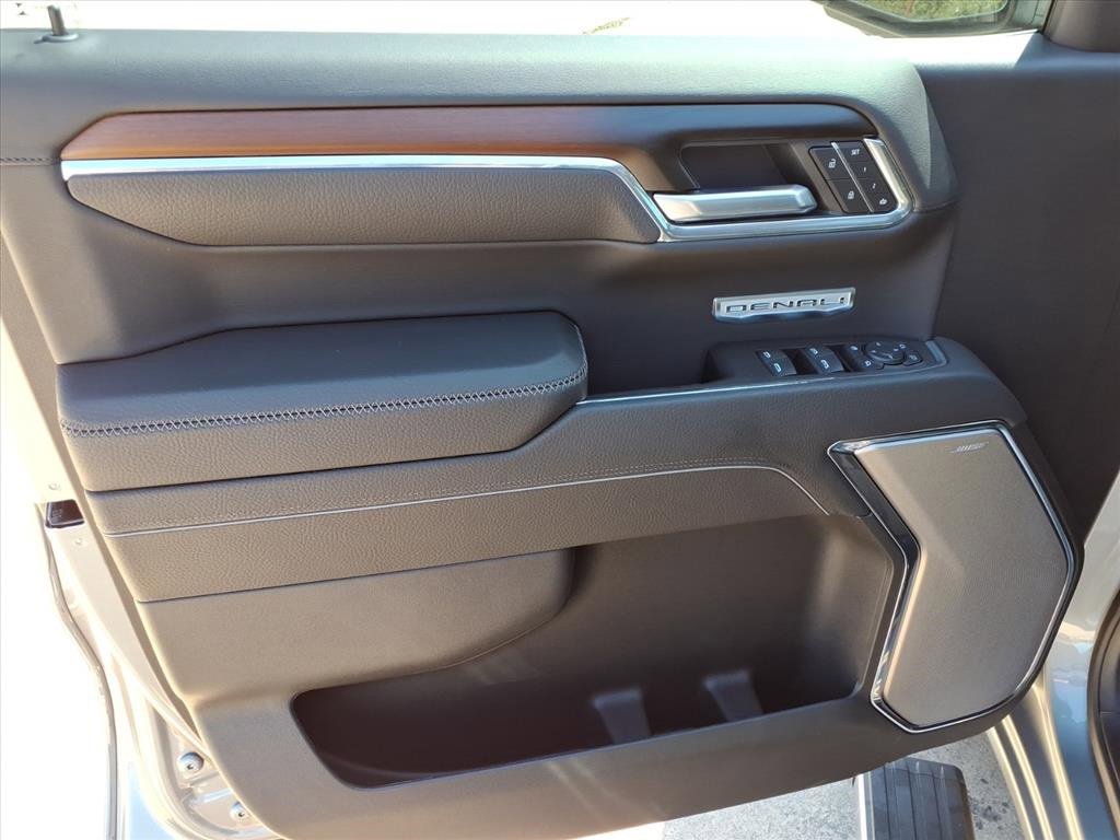 New 2026 GMC Sierra 1500 Denali w/ Denali Reserve Package image 15