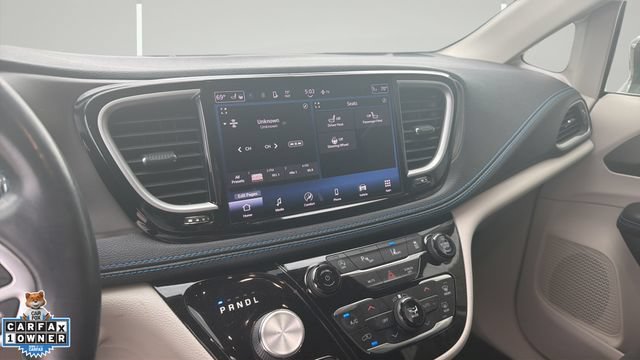 Certified 2021 Chrysler Pacifica Touring w/ Cold Weather Group FWD image 10