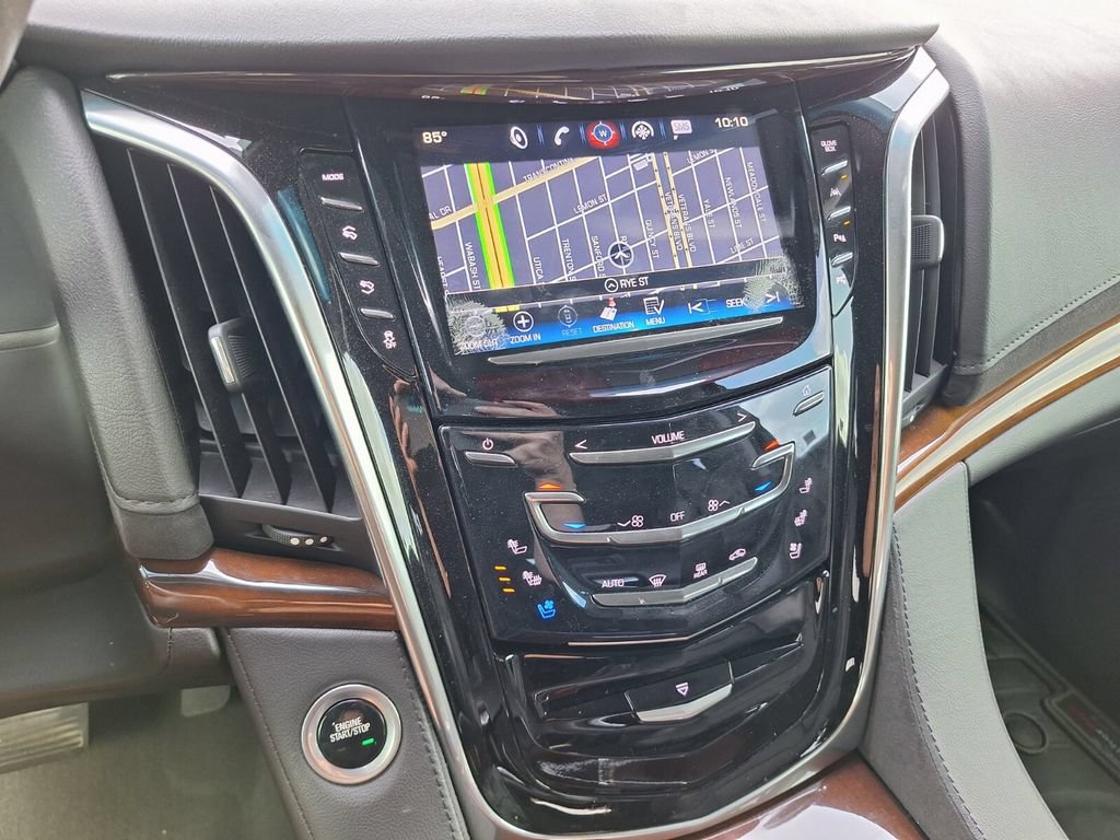 Used 2020 Cadillac Escalade Premium Luxury RWD image 23