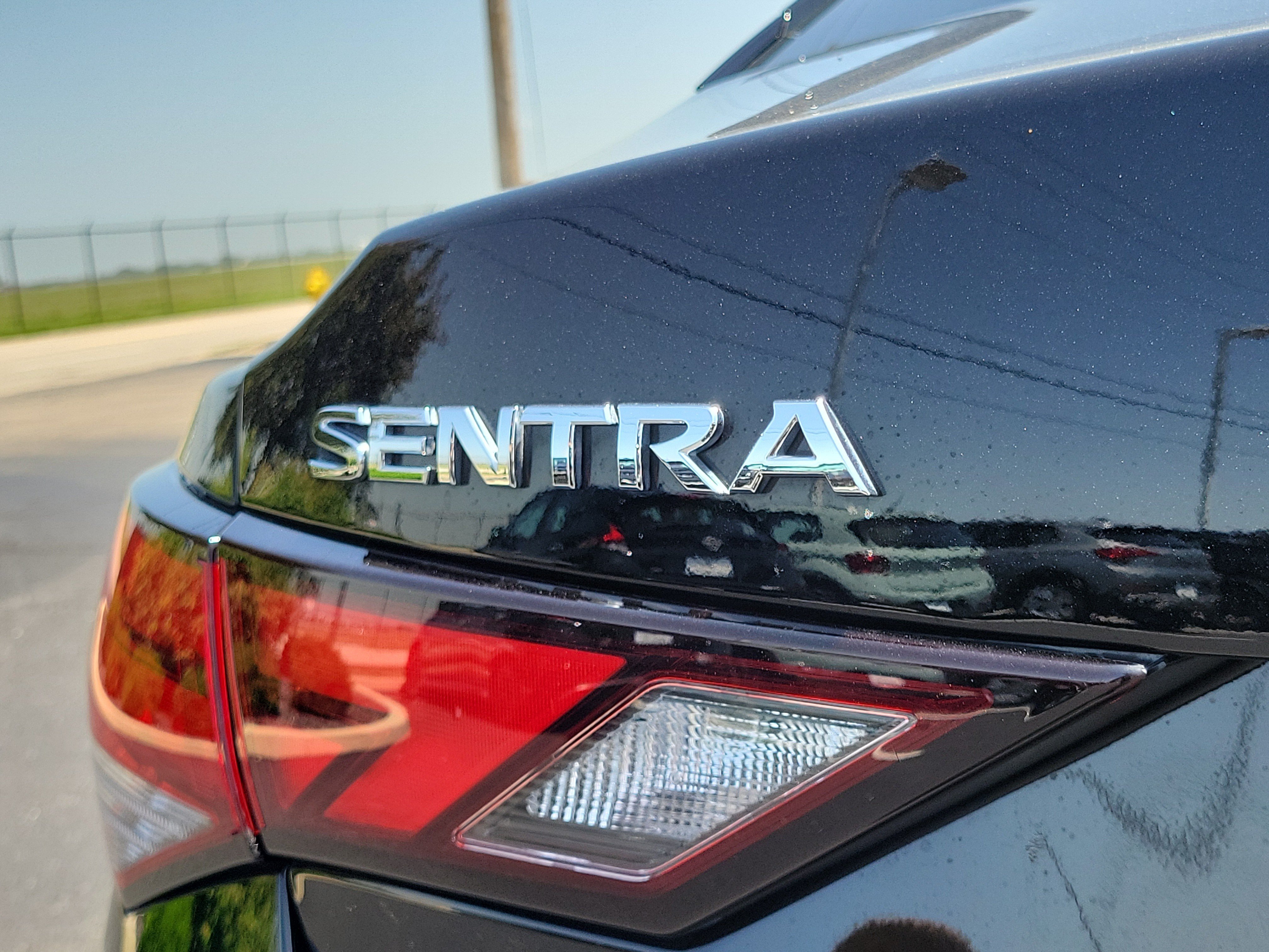 Certified 2023 Nissan Sentra SV w/ SV Premium Package FWD image 6