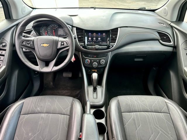 Used 2021 Chevrolet Trax LT FWD image 15