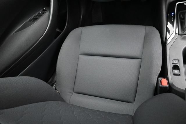 Used 2025 Toyota Corolla LE FWD image 13