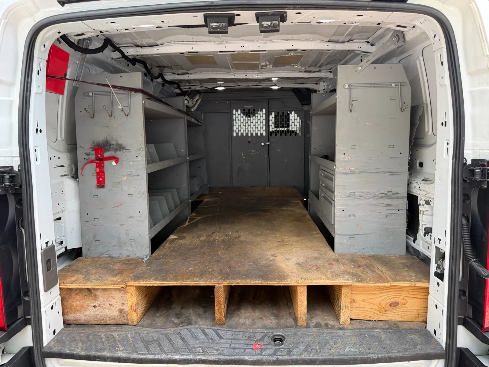 Used 2020 Ford Transit 250 Low Roof RWD image 26